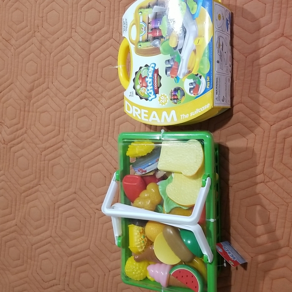 Toys - Picture 5 of 8